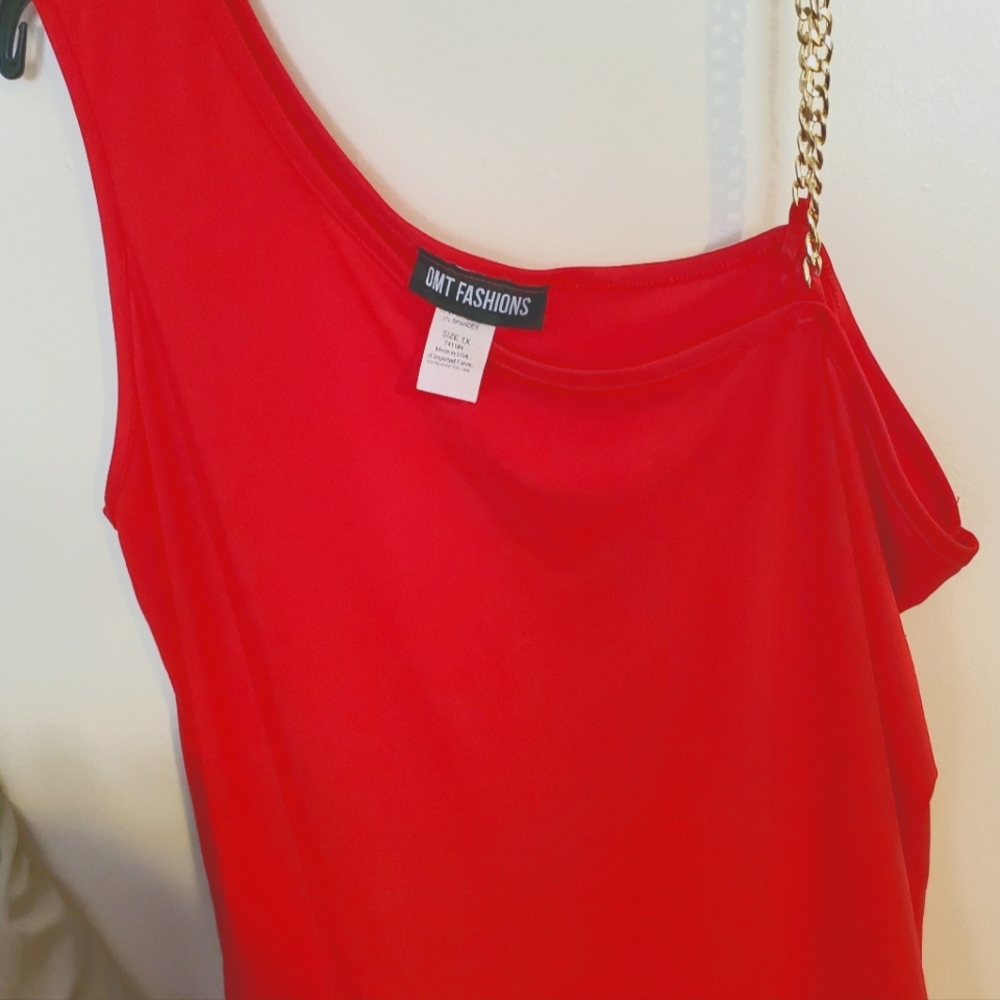 Red OMT FASHIONS tank top, Size 1X, Never worn without Tags